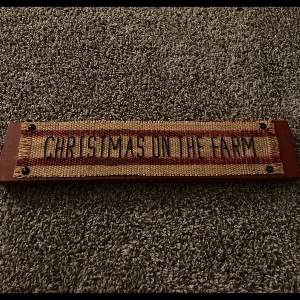 Burlap Handmade “Christmas On The Farm” Sign!